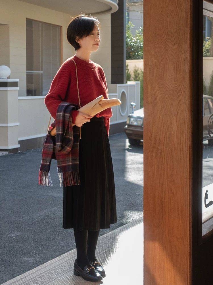 鞋子 靴子不吃香了，今年早春更火的是“浪子鞋”，配裙子裤子都挺好看