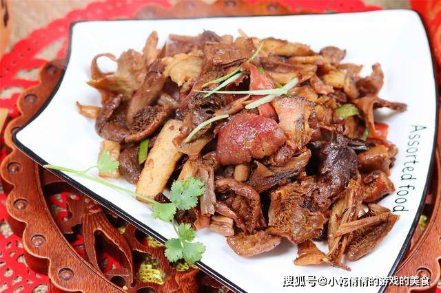 买点|菜市场碰上这蘑菇别放过,买点和五花肉一起炒,味道太香了