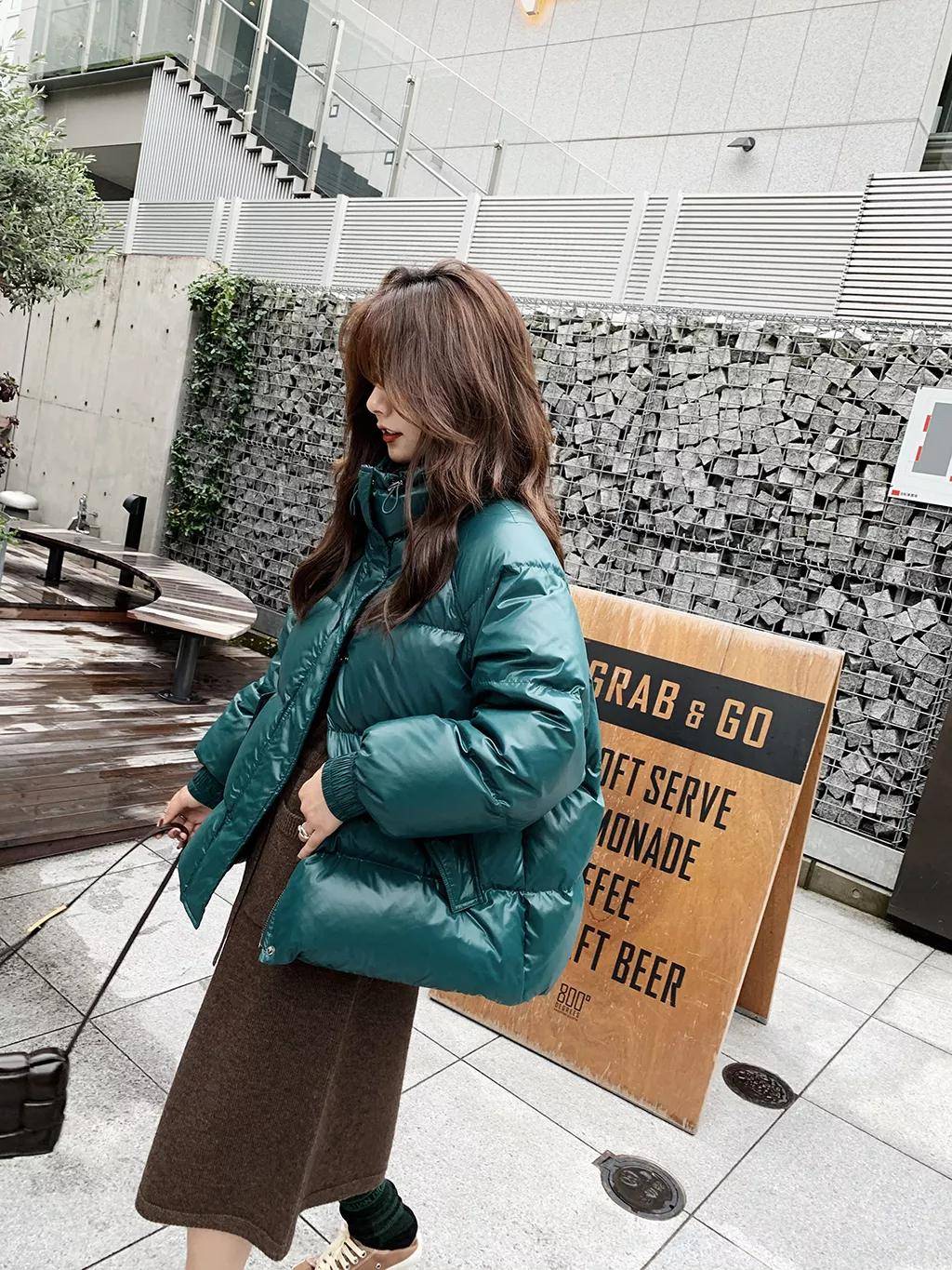 冬日 色彩美学!拒绝沉闷,冬日时髦穿搭有术