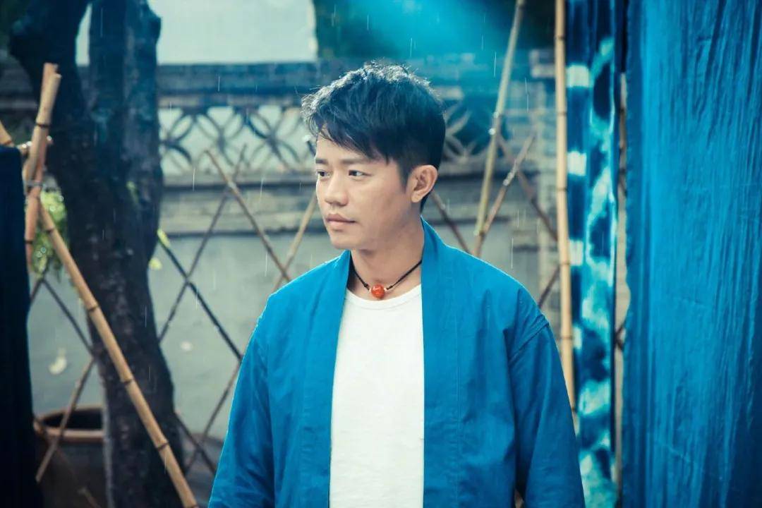 成团23年稳坐顶流,中国最传奇组合_曾毅_音乐会_工作时