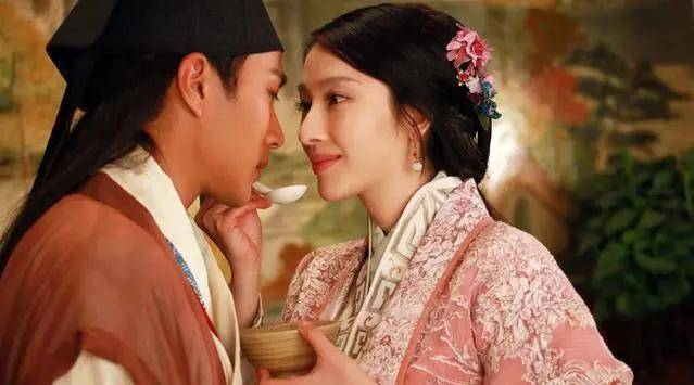 张俪|A4腰大长腿，她和刘亦菲并称“古装四美”却糊了15年：姐姐不红，天理难容！