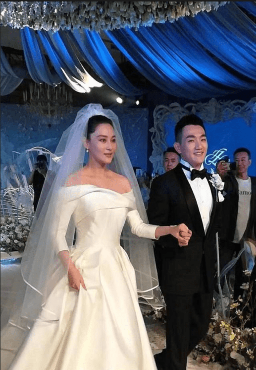 张馨予:从"全网黑红"到"全民军嫂",是嫁给爱情还是看破红尘_吴卓羲