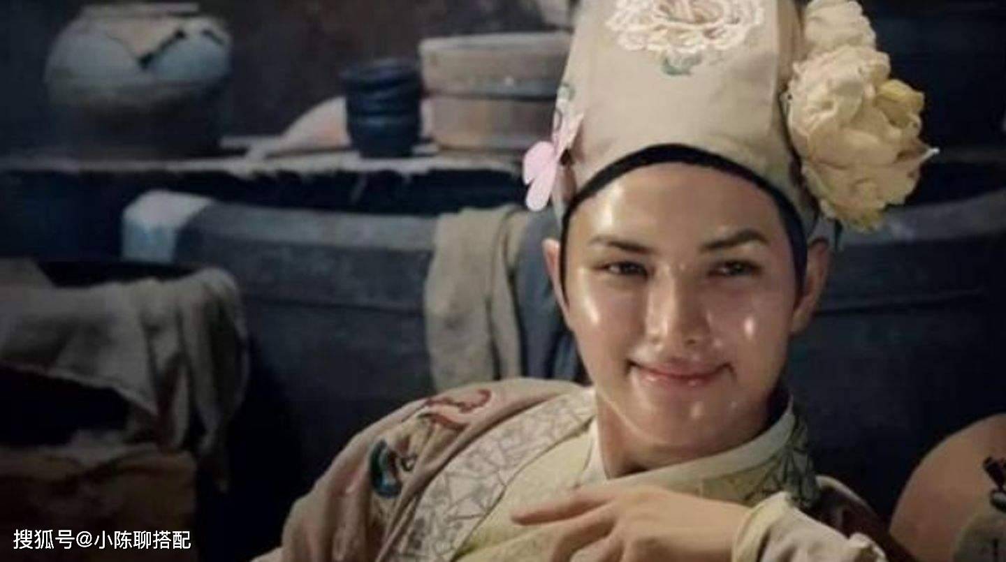 因为什么样的脸才耐老？且看她有没有这6种特征，占一样都是老来俏
