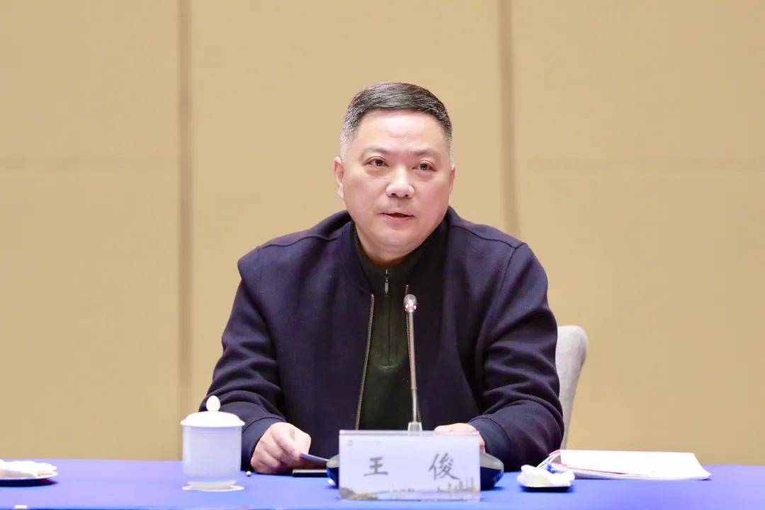 结合新的形势任务和吴中区实际就深化双拥工作王俊提出3点建议1要全