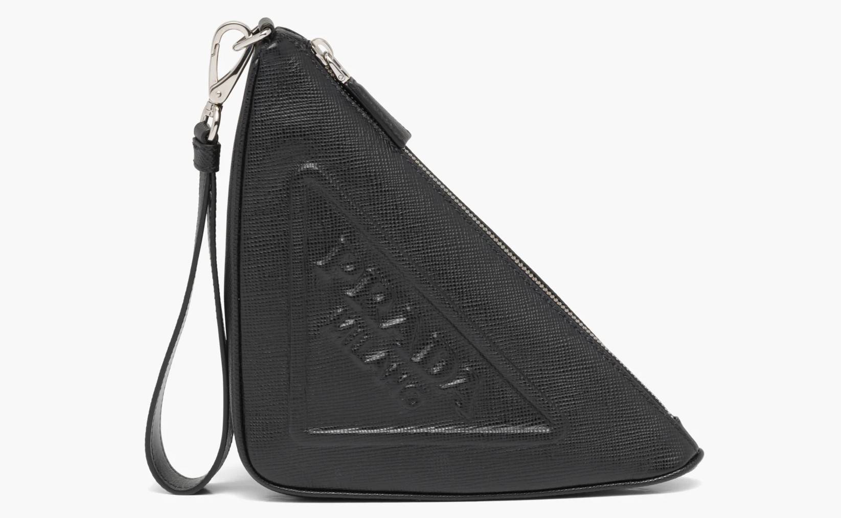 prada普拉达2022春夏男装系列之三角包袋