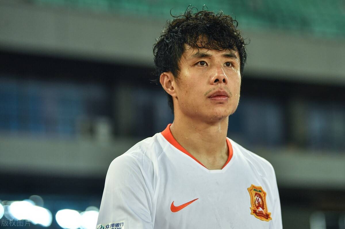 原创重返泰山蒿俊闵与武汉队撕破脸回归山东泰山队将是最佳选择