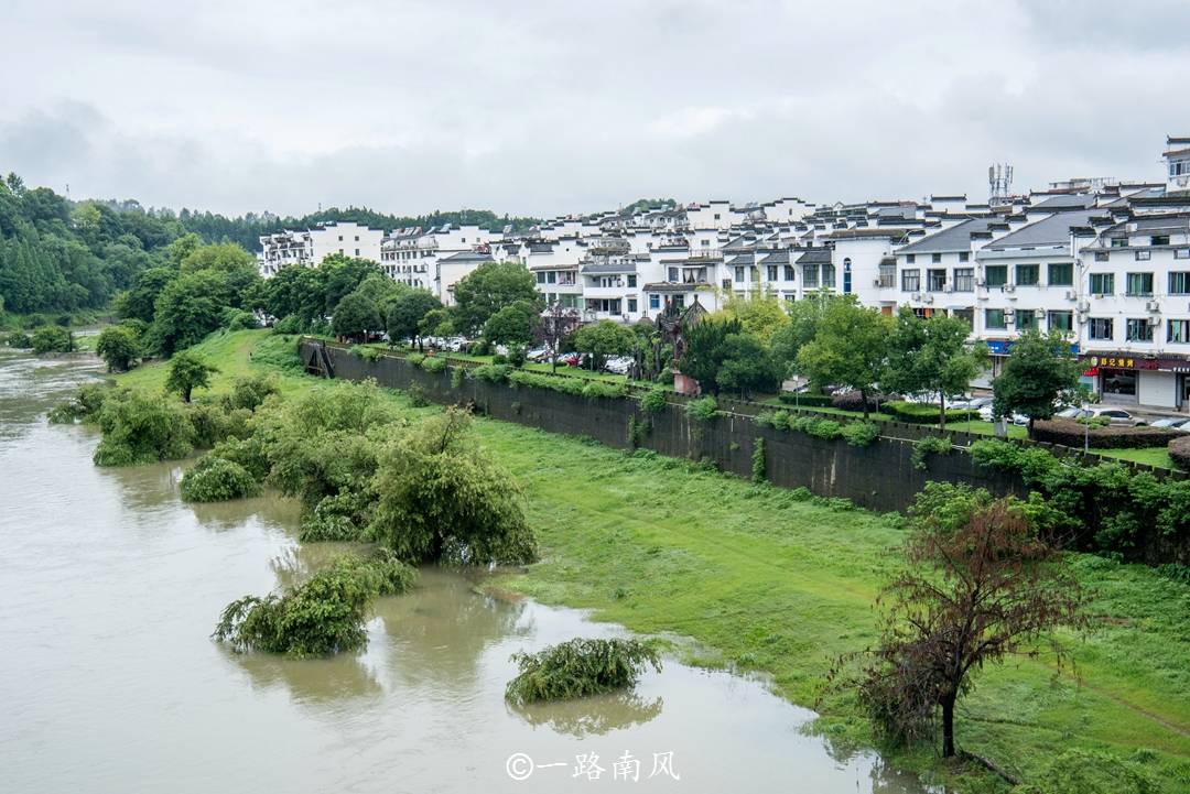 江西省|江西省旅游热度很高的婺源县，曾经属安徽省管辖，后来划到上饶市