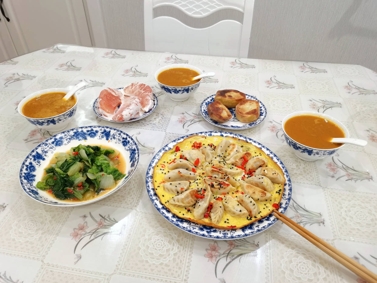 饺子|一家3口的早餐,营养齐全味道好,孩子爱吃