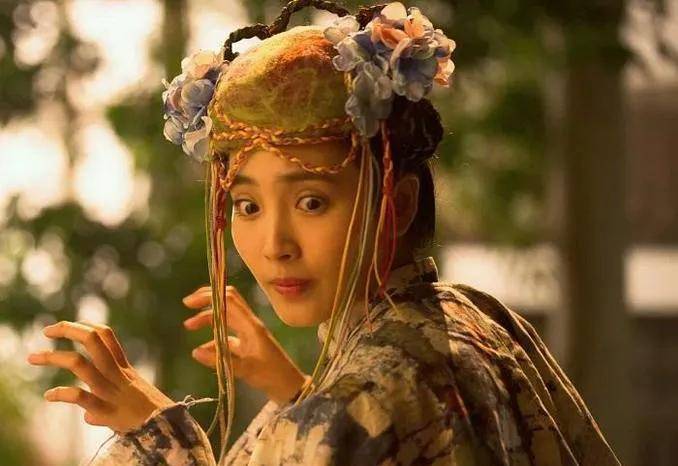 职场|《盛装》热播，剧中六位女星，个个风姿绰约气质脱俗，你喜欢谁