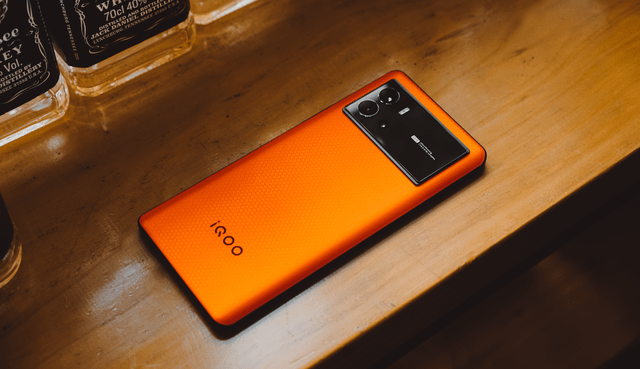 Say goodbye to the "suture monster"! iQOO 9 review: The gaming phone in 2022 is not just about performance | 5ac89946810c456588bbc08199a2ff42