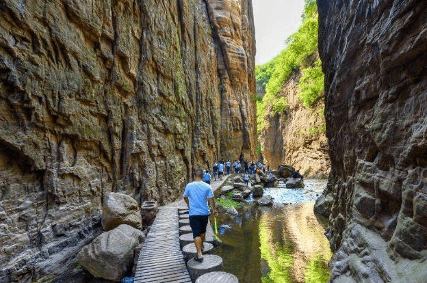 河南有一宝藏景区,藏着高峡瓮谷奇观,被赞世界一绝,超多人来_龙潭大