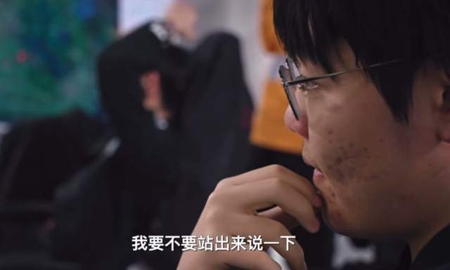 369灵魂质问"为什么不帮我",knight回应"我沉默了"_左手_批评_队伍