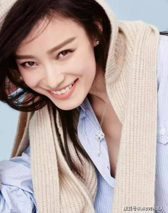 进行女人不管多大年纪，懂得坚持这25个小习惯，都能无惧岁月优雅精致