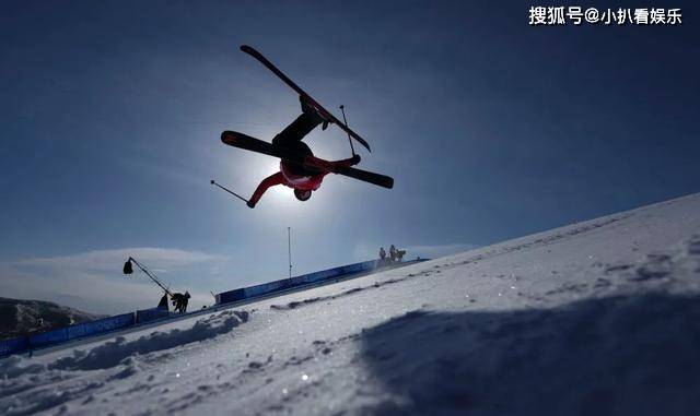 谷爱凌再夺金牌！谷爱凌成为中国自由式滑雪谈球吧体育第一人(图2)