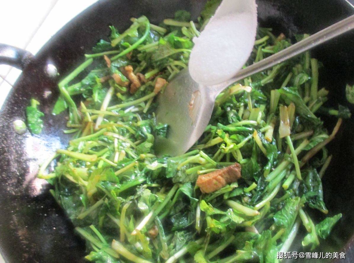 蔬菜|这菜是“菜中珍品”简单炒一炒就上桌，清理肠胃排出毒素，春天别错过