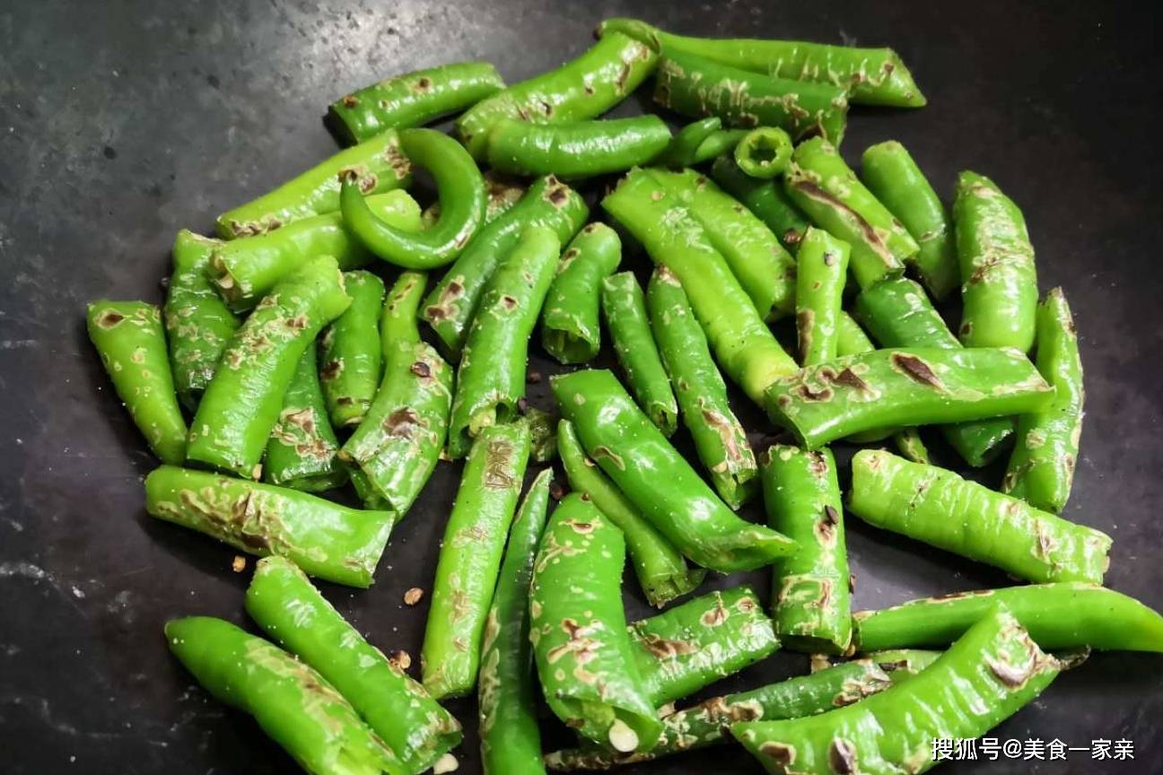 虎皮|这才是辣椒炒鸡蛋的正宗做法,比吃大鱼大肉都香,我家一周吃5次