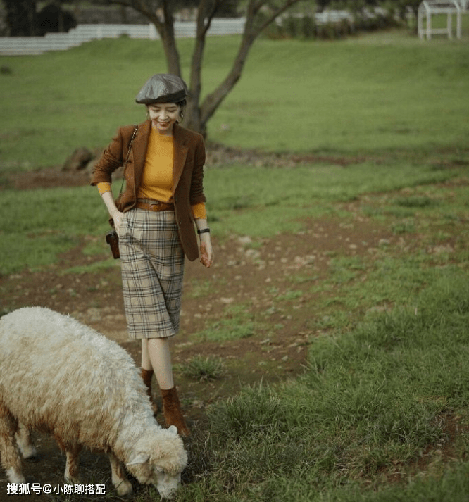 设计 春季建议少穿阔腿裤,显瘦又百搭的“迷笛裙”让你美得更优雅