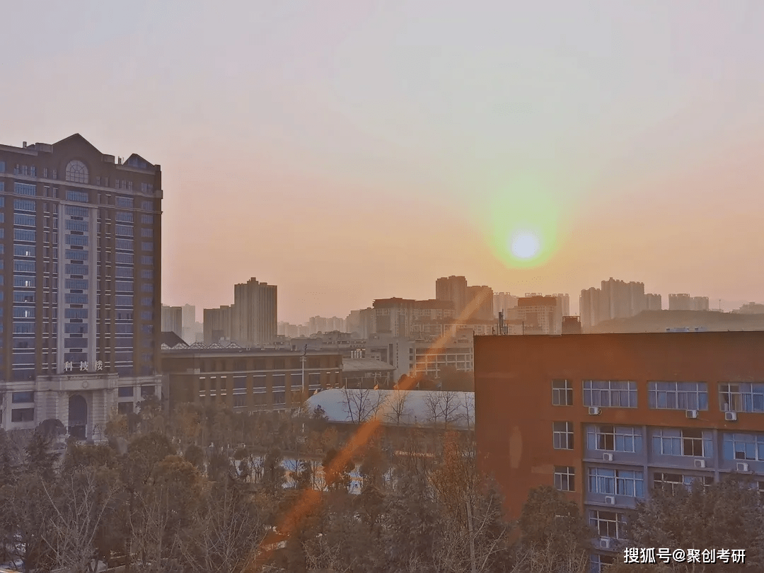 怎么考上重庆对外经贸学院 82767166f80f40b0ba6c92281ea2b170.png