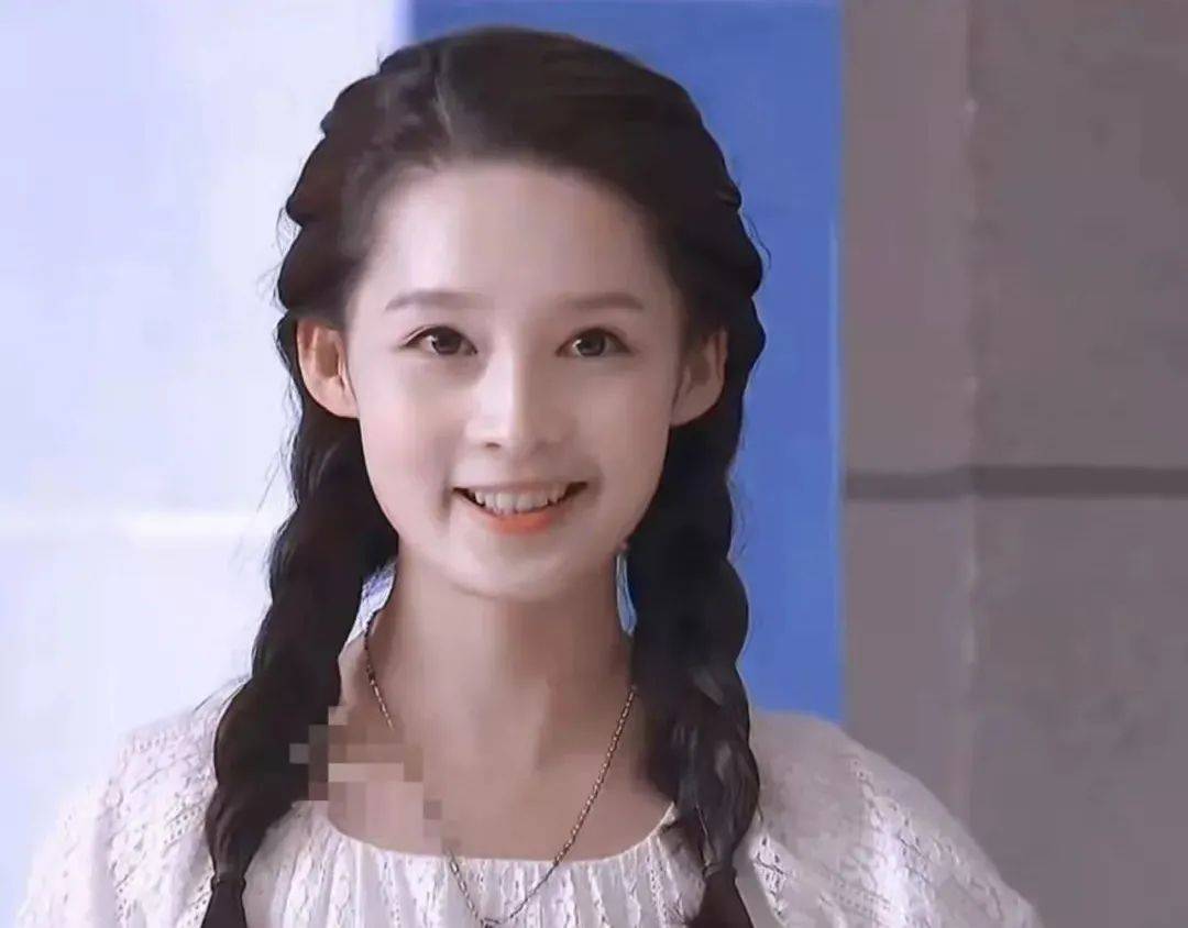 因为当淡颜女神遇上浓颜美人，谁更美？7组女星对比强烈