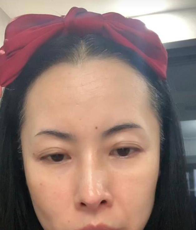 杨明娜素颜照片图片