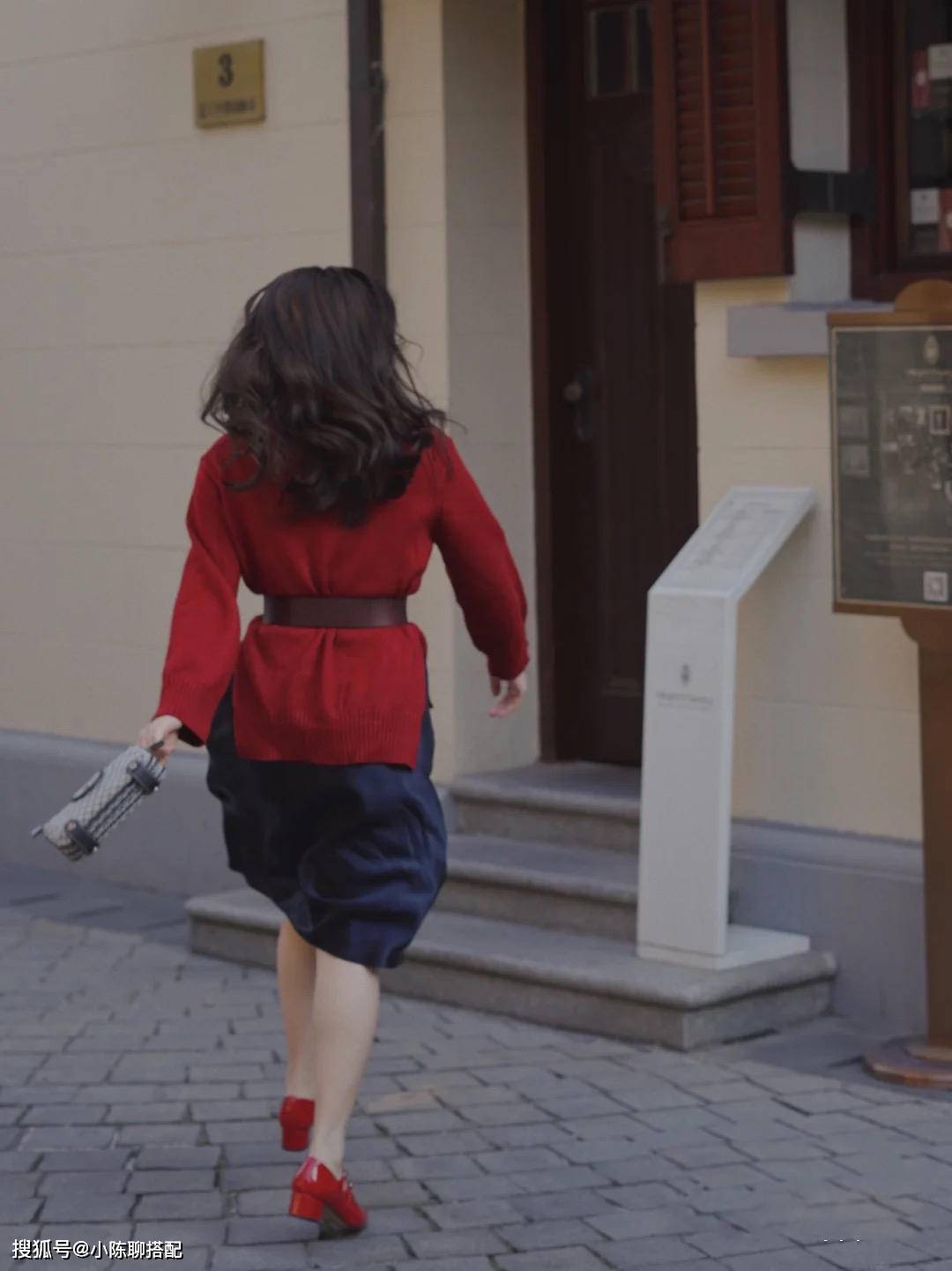 服装 难怪小个子博主都不穿老爹鞋了!今年流行的这双鞋太好看了