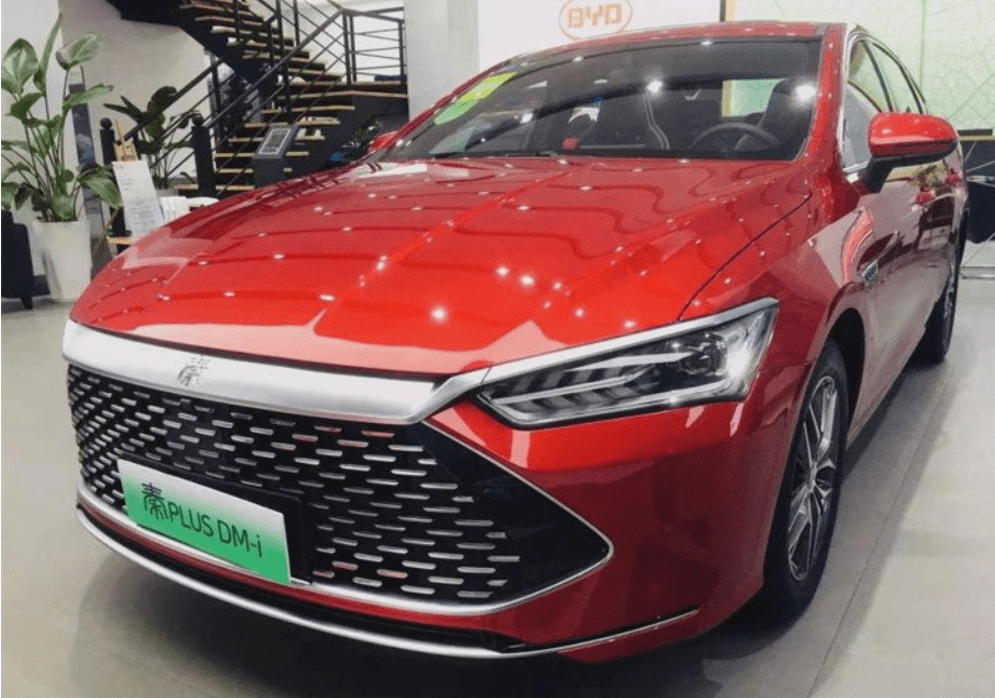 2022款比亚迪秦plusdmi技术高科技内饰新涂装更犀利