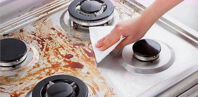 别再用小苏打清洗厨房油污了,聪明人都这样做,不知道就亏大了!