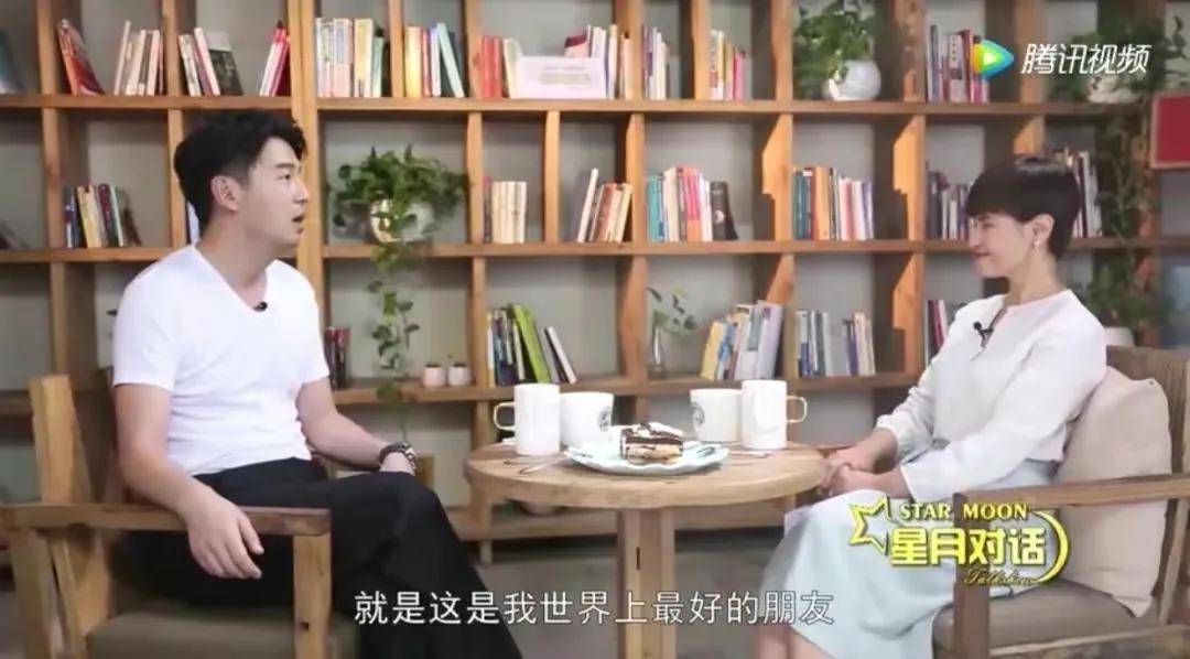 原创雷佳音娶同班班花，妻子点赞他亲密戏份！网友：心真大！