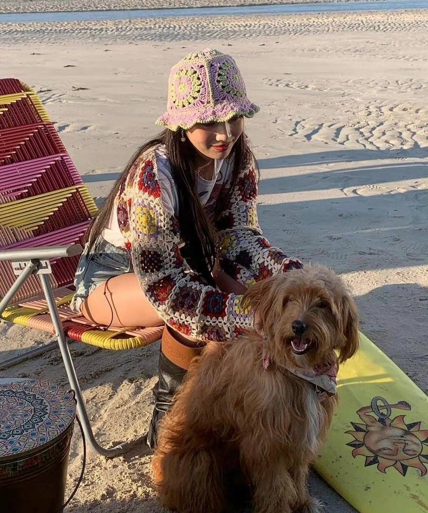 指数 开春流行什么针织衫？穿上让人“眼前一亮”，今年就安排这几件