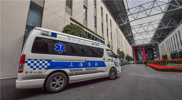 “双千兆”建设主力军上海移动做客《新基建领跑2022》