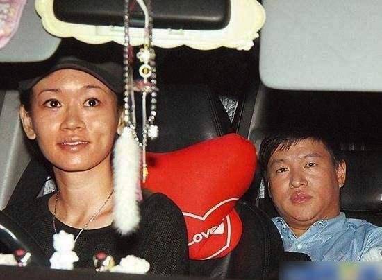 杨思琦|41岁杨思琦平安诞二胎，拒透露孩子性别，7岁女儿生父至今不详