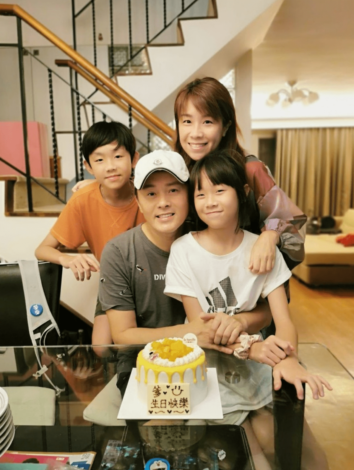 tvb艺人曹永廉自曝收入锐减,将赴内地发展半年,已在广州找住所_工作量