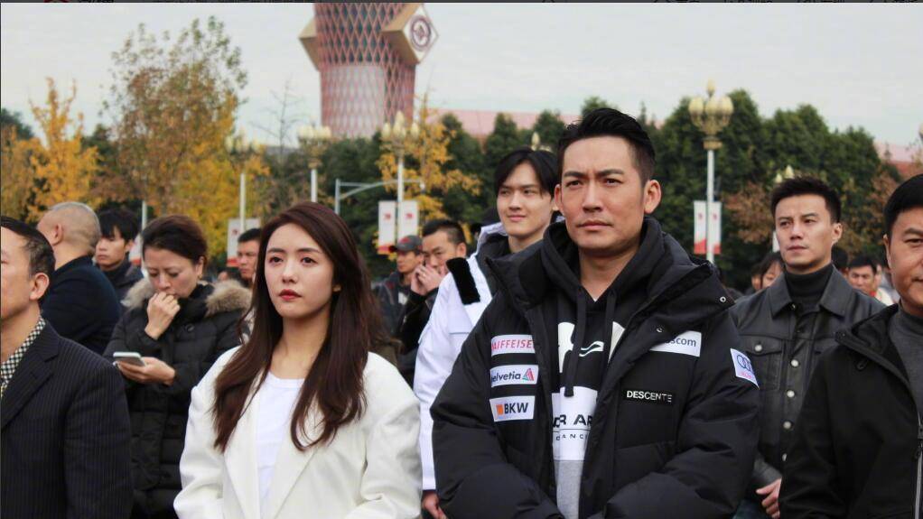 《危机先生》开机来袭,黄晓明担任男主,女二谭卓演技出色_蔡文静_正义