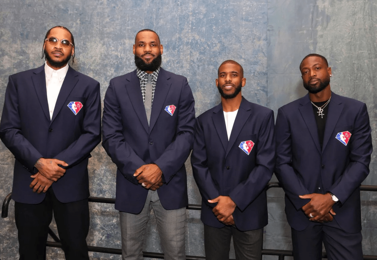 原创3万分加盟湖人涅盘重生最伟大里程碑越来越近都在等你打破