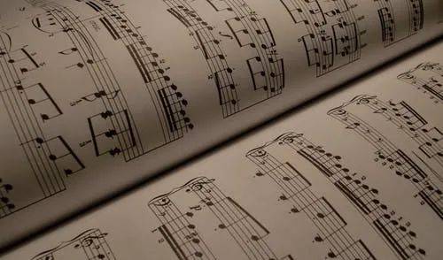 哪里可以学习编曲和作曲 071fb392eeff41fca269e9fe4bcb70b1.jpeg