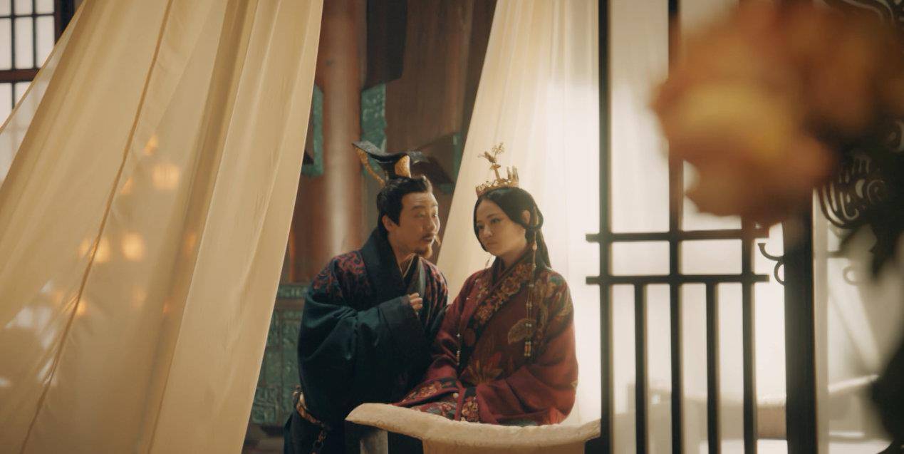 在赵国做人质的王孙异人是个善良可靠的人,他在安国君的儿子中排行靠