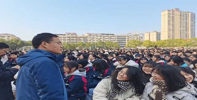 挑战极限为梦而战新邵县第一中学举行2022年高考百日冲刺誓师大会