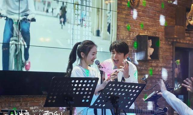 因为|史上最完美青春男女主？《冰糖炖雪梨》能甜过《蜜汁炖鱿鱼》吗？