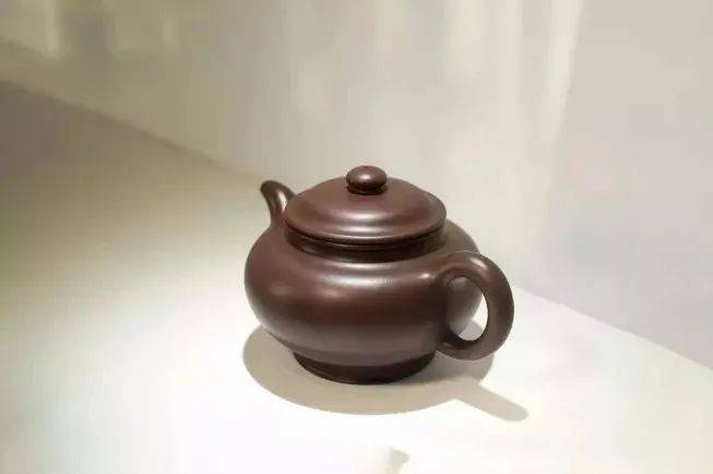紫砂王朝:国工范仲华,中青年实力派里的"黑马"