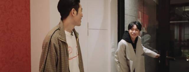 ktv飙高音歌曲排行榜_新年限定凤凰传奇KTV聚会,原唱出马飚高音,竟然只有50分