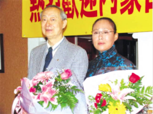 下,陈亮声和阿格里奇一见钟情,阿格里奇在16岁的时候就获得了意大利