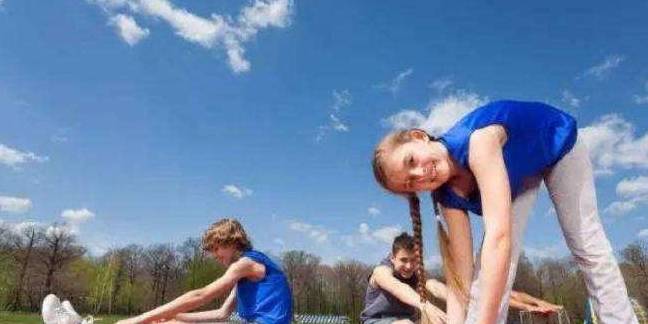 睡眠|这两个黄金时段要督促娃睡觉，生长激素高达5-7倍，对长高极重要