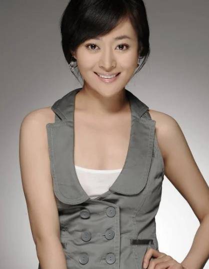 知名演员国丽娜嫁初恋齐奎明星夫妻风光背后有艰辛