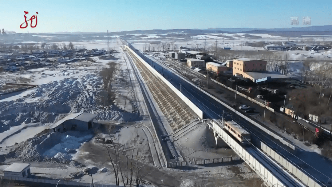 佳木斯至鹤岗快速铁路全线复工
