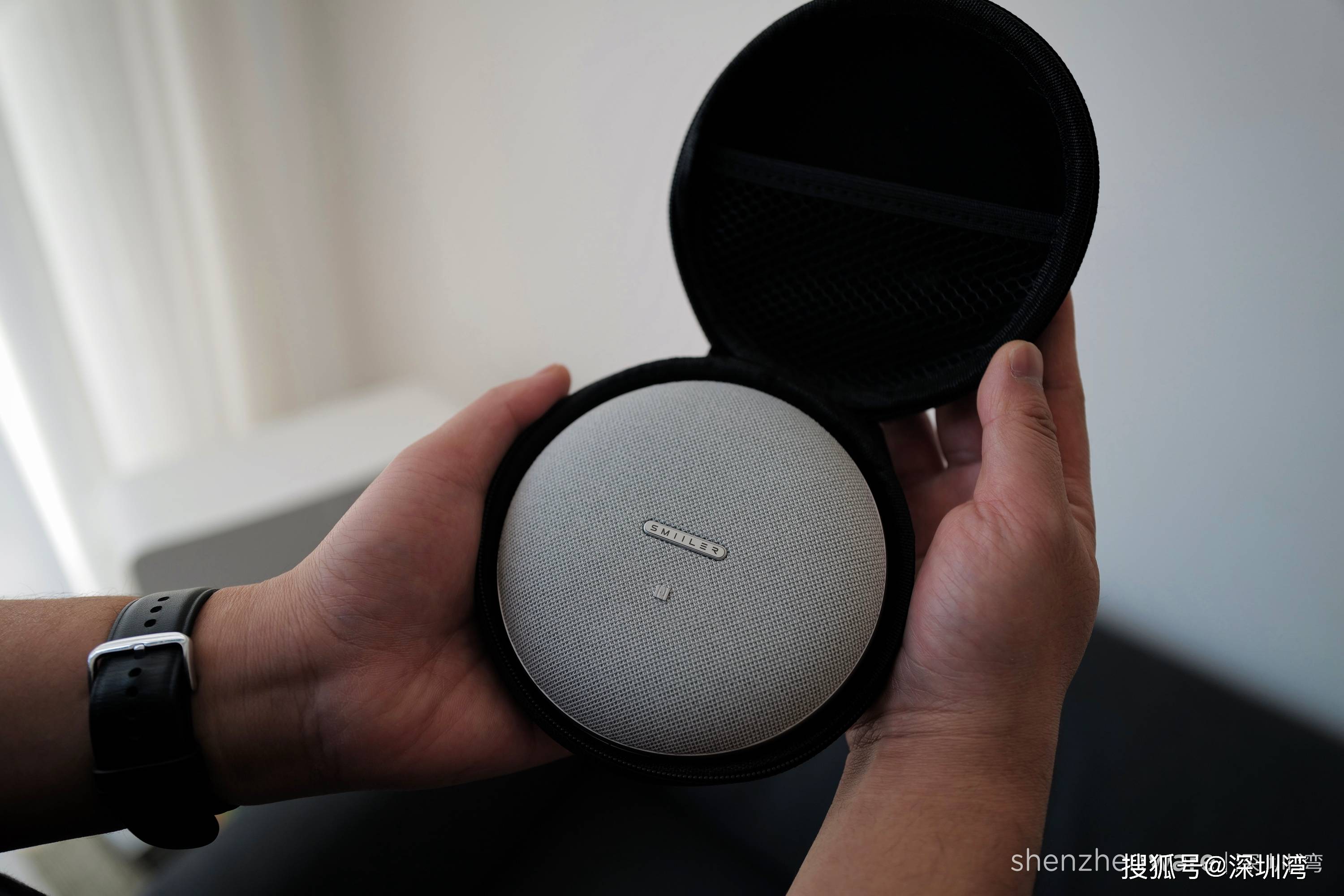 麦克风|思必驰新一代会议麦克风音箱评测：全向拾音，深度降噪，模样也好看