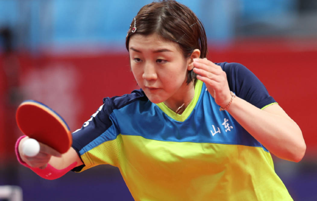 决赛|何炅老师收粉丝金条按摩椅，上《快乐大本营》有必要送礼吗？！！