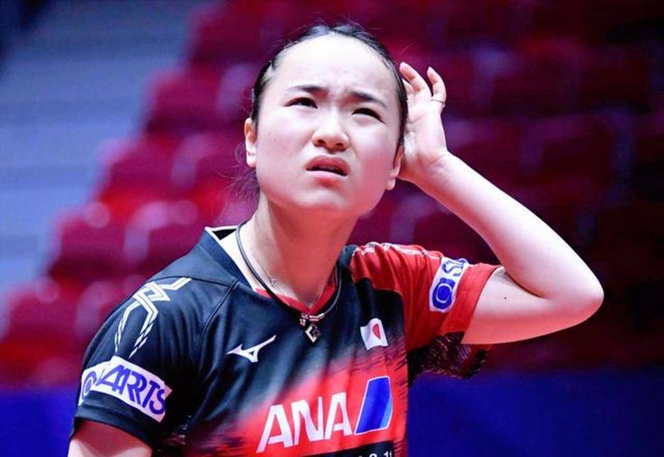 决赛|何炅老师收粉丝金条按摩椅，上《快乐大本营》有必要送礼吗？！！