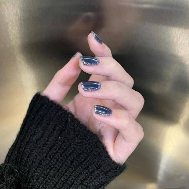图案离不开生活的美甲个性精致，这几种各有特色，最后一款格外迷人