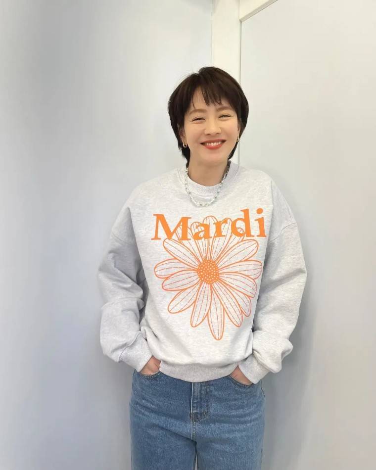 假发担心短发踩雷？快get女星同款短发，让发型师照着剪