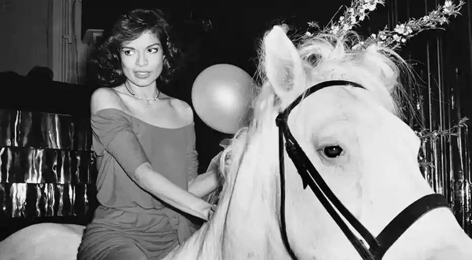 The|假名媛与艺术圈的“三宗罪”